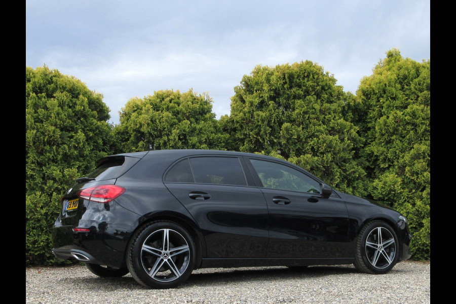 Mercedes-Benz A-Klasse 220 Launch Ed. Automaat * LED * Virt. Cockpit * Camera *
