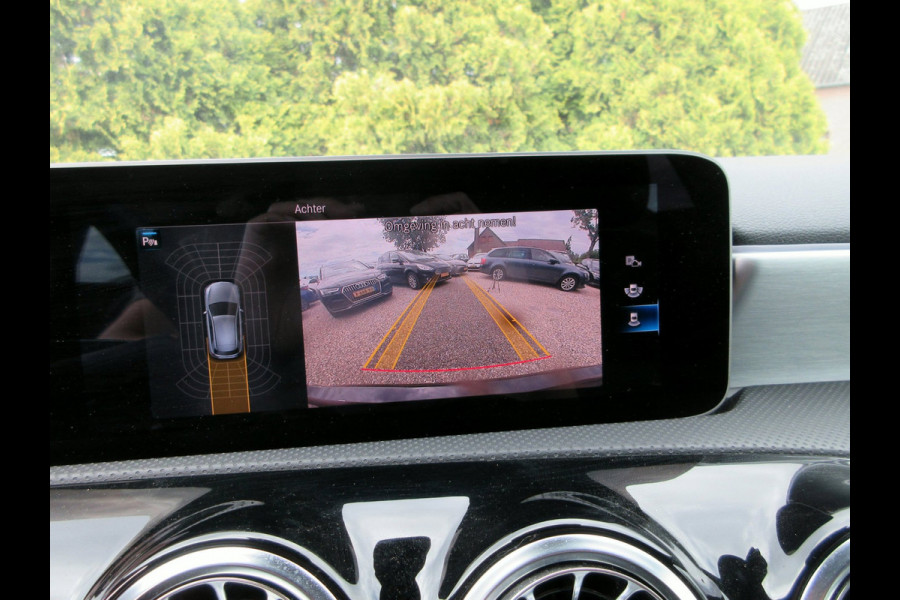 Mercedes-Benz A-Klasse 220 Launch Ed. Automaat * LED * Virt. Cockpit * Camera *