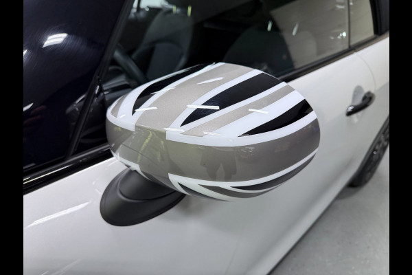MINI Cabrio 1.5 CHILI BLACK-LINE 27DKM/V-COCKPIT/NAVI/LED/DAB/CARPLAY/ECC/PDC/CRUISE///