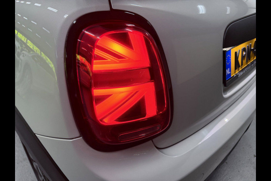 MINI Cabrio 1.5 CHILI BLACK-LINE 27DKM/V-COCKPIT/NAVI/LED/DAB/CARPLAY/ECC/PDC/CRUISE///