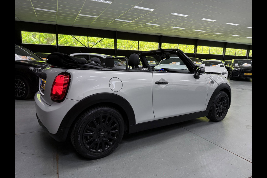 MINI Cabrio 1.5 CHILI BLACK-LINE 27DKM/V-COCKPIT/NAVI/LED/DAB/CARPLAY/ECC/PDC/CRUISE///