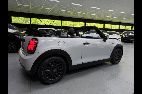 MINI Cabrio 1.5 CHILI BLACK-LINE 27DKM/V-COCKPIT/NAVI/LED/DAB/CARPLAY/ECC/PDC/CRUISE///