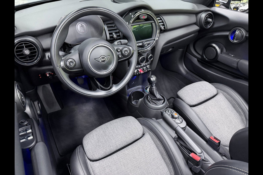 MINI Cabrio 1.5 CHILI BLACK-LINE 27DKM/V-COCKPIT/NAVI/LED/DAB/CARPLAY/ECC/PDC/CRUISE///