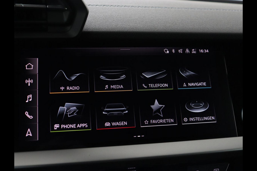 Audi A3 2.0 TFSI S3 quattro | Adaptive cruise | B&O | Bang & Olufsen | Matrix LED | Leder/Alcantara | Park Assist | Stoelverwarming | Virtual Cockpit | Carplay | Navigatie | Sportstoelen | Climate control