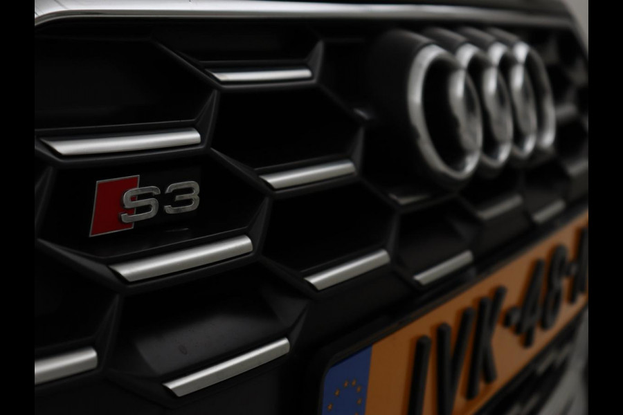 Audi A3 2.0 TFSI S3 quattro | Adaptive cruise | B&O | Bang & Olufsen | Matrix LED | Leder/Alcantara | Park Assist | Stoelverwarming | Virtual Cockpit | Carplay | Navigatie | Sportstoelen | Climate control