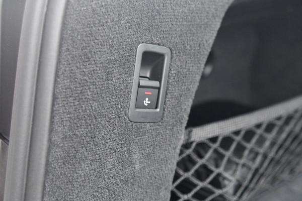 Audi A6 Avant 55 TFSI e quattro Competition S-Line, Pano, B&O, 360 3D, ACC, HUD, Memory, Trekhaak, Matrix!