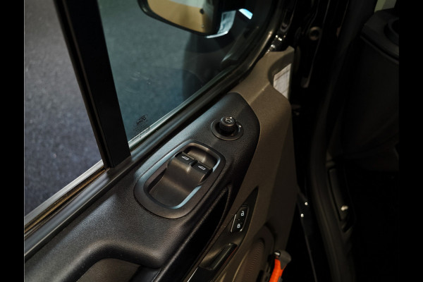 Ford Transit Custom 280 2.0 TDCI L1H1 Trend BTW | Trekhaak | Camera | CC | LED | Lane
