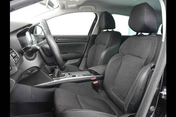 Renault Mégane Estate 1.3 TCe Limited | Trekhaak | Parkeerhulp | Cruise control | Climate control | Navigatie | Bluetooth | Keyless | Sfeerverlichting |