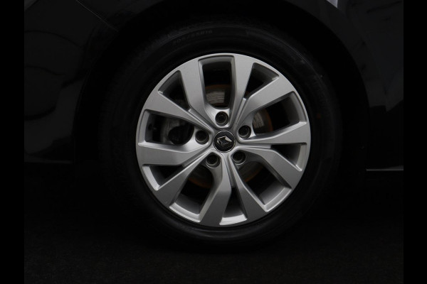 Renault Mégane Estate 1.3 TCe Limited | Trekhaak | Parkeerhulp | Cruise control | Climate control | Navigatie | Bluetooth | Keyless | Sfeerverlichting |