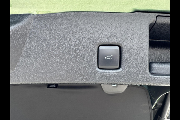 Ford Kuga 2.5 PHEV ST-Line X 243pk | Winterpack | Driver Assistance Pack | AGR-Stoelen | Orig. NL auto | Trekhaak