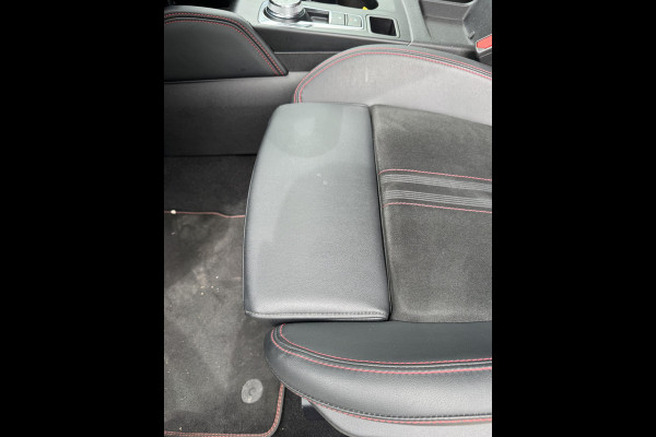 Ford Kuga 2.5 PHEV ST-Line X 243pk | Winterpack | Driver Assistance Pack | AGR-Stoelen | Orig. NL auto | Trekhaak