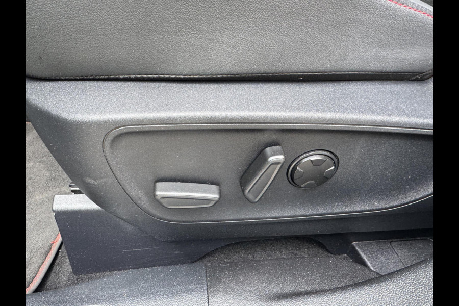 Ford Kuga 2.5 PHEV ST-Line X 243pk | Winterpack | Driver Assistance Pack | AGR-Stoelen | Orig. NL auto | Trekhaak