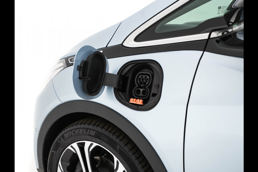 Opel Ampera-E Business executive 60 kWh Aut. *LEATHER | XENON | ADAPTIVE-CRUISE | BLINDSPOT | KEYLESS | BOSE-SOUND | DIGI-COCKPIT | LANE-ASSIST | DAB | ECC | PDC | APP-CONNECT | CCS-FASTLOADER | HEATED-COMFORTSEATS | 17"ALU*