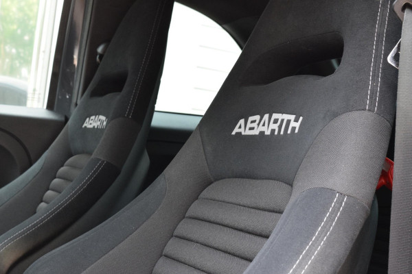 Abarth 500 595 180pk Competizione|Sabelt|Carplay