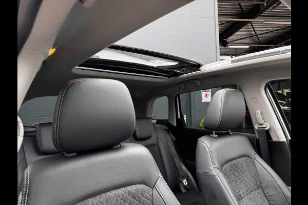 Suzuki Vitara 1.5 Hybrid Style | Panoramadak | Suzuki dealer onderhouden | Stoelverwarming | Camera |