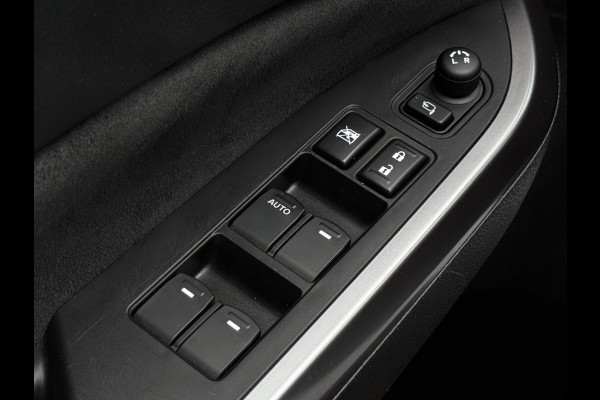 Suzuki Vitara 1.5 Hybrid Style | Panoramadak | Suzuki dealer onderhouden | Stoelverwarming | Camera |