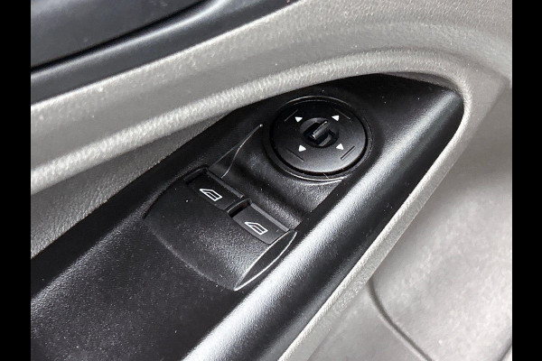 Ford Transit Connect 1.5 EcoBlue Automaat L2 Trend Navigatie Airco Parkeersensoren Cruise Control 3Zits Camera DAB+