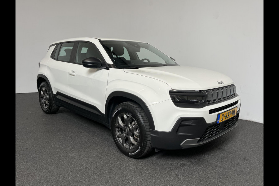 Jeep Avenger Longitude 54 kWh Navigatie Apple Carplay/ Android Auto Parkeersensor achter Cruise Control Stoelverwarming Full LED Virtual Cockpit Climate Control