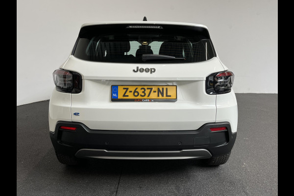 Jeep Avenger Longitude 54 kWh Navigatie Apple Carplay/ Android Auto Parkeersensor achter Cruise Control Stoelverwarming Full LED Virtual Cockpit Climate Control