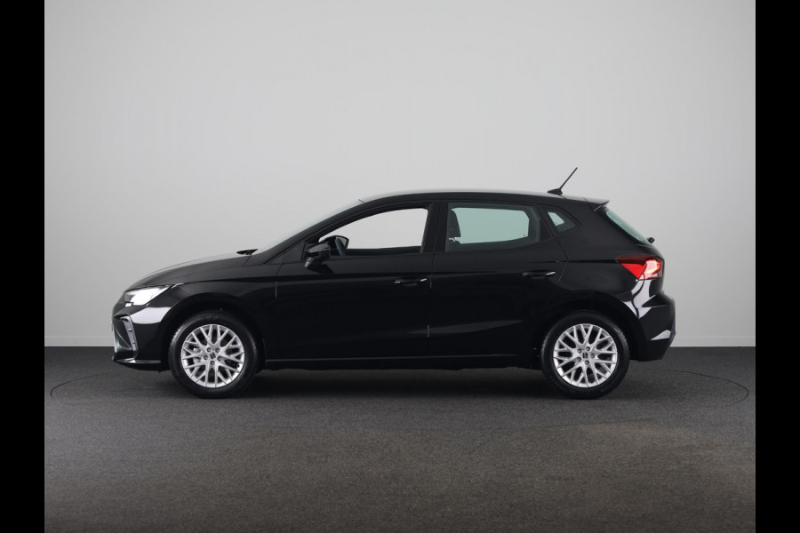 Seat Ibiza Style Plus 1.0 EcoTSI 95 PK | Midnight Black Metallic | Apple Carplay | Park Assist | Cruise Control