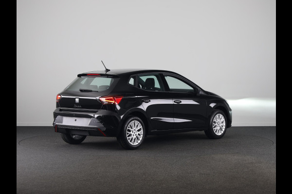 Seat Ibiza Style Plus 1.0 EcoTSI 95 PK | Midnight Black Metallic | Apple Carplay | Park Assist | Cruise Control