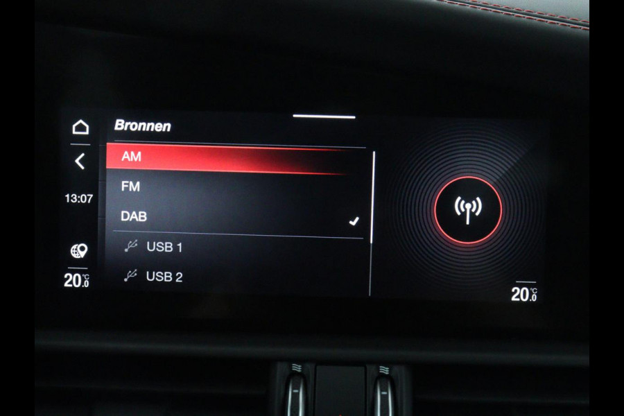 Alfa Romeo Giulia 2.0 T GME AWD Competizione Q4 280pk Leder | Memory | Leder | Memory | Leder dashboard | Stuur/stoel verwarming | Matrix koplampen | Harman / Kardon | Dodehoek detectie | Park assist | Camera | Climate control | Virtual dashboard |