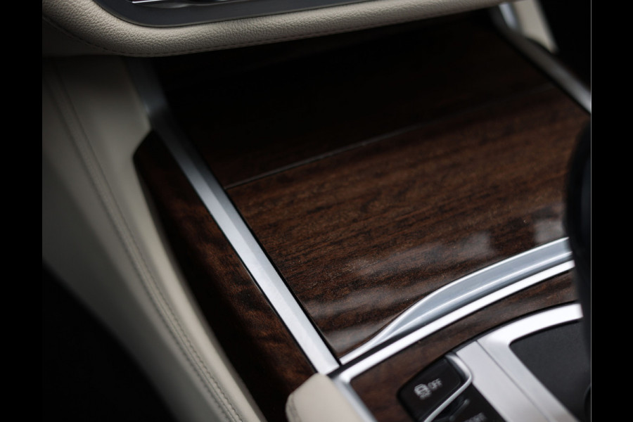 BMW 7 Serie 750Li xDrive High Executive | Lounge Pack - Pano - Trekhaak
