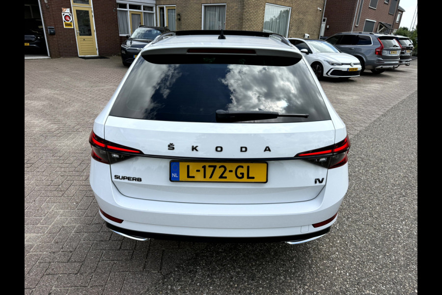 Škoda Superb Combi 1.4 TSI iV Sportline Business Panoramadak, Trekhaak