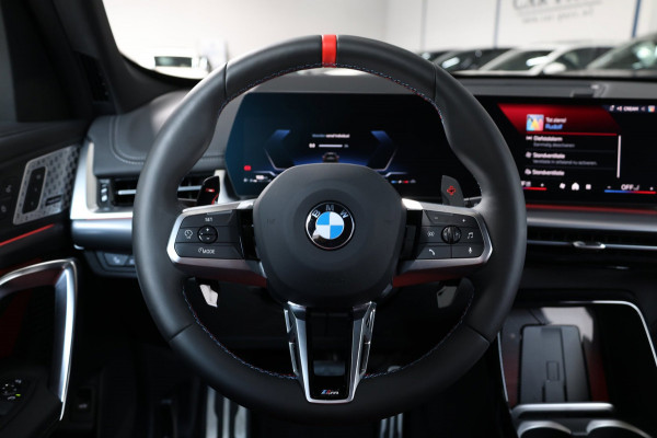 BMW X1 M35i 301+PK FULL/LASER/VIRTUAL/SFEER/HUD/PANO/LEER+S.VERWARMING+MEMORY/360/20" LMV/ACC/ECC/FABRIEKSGARANTIE!