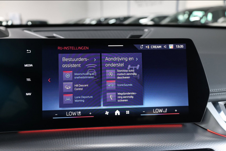 BMW X1 M35i 301+PK FULL/LASER/VIRTUAL/SFEER/HUD/PANO/LEER+S.VERWARMING+MEMORY/360/20" LMV/ACC/ECC/FABRIEKSGARANTIE!