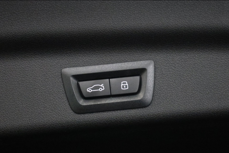 BMW X1 M35i 301+PK FULL/LASER/VIRTUAL/SFEER/HUD/PANO/LEER+S.VERWARMING+MEMORY/360/20" LMV/ACC/ECC/FABRIEKSGARANTIE!