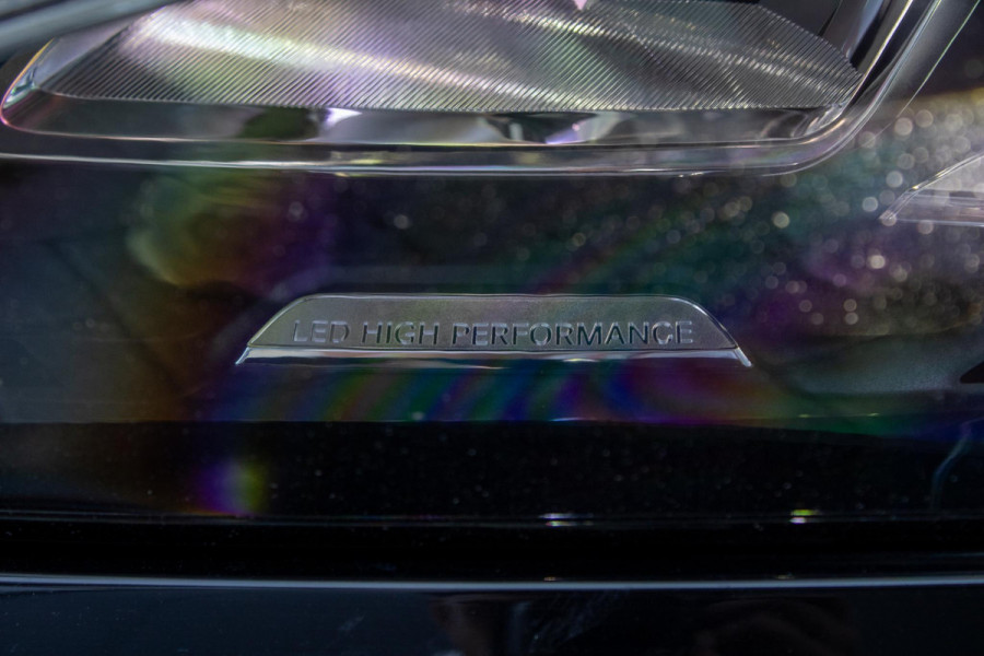 Mercedes-Benz CLA-Klasse 180 Buss AMG PANO CAMERA CARPLAY LED