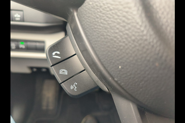 Suzuki Swift 1.2 Select Smart Hybrid Rijklaar + Fabrieksgarantie Henk Jongen Auto's in Helmond,  al 50 jaar service zoals 't hoort!