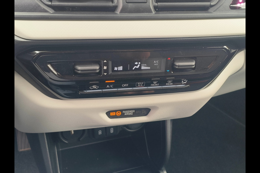 Suzuki Swift 1.2 Select Smart Hybrid Rijklaar + Fabrieksgarantie Henk Jongen Auto's in Helmond,  al 50 jaar service zoals 't hoort!