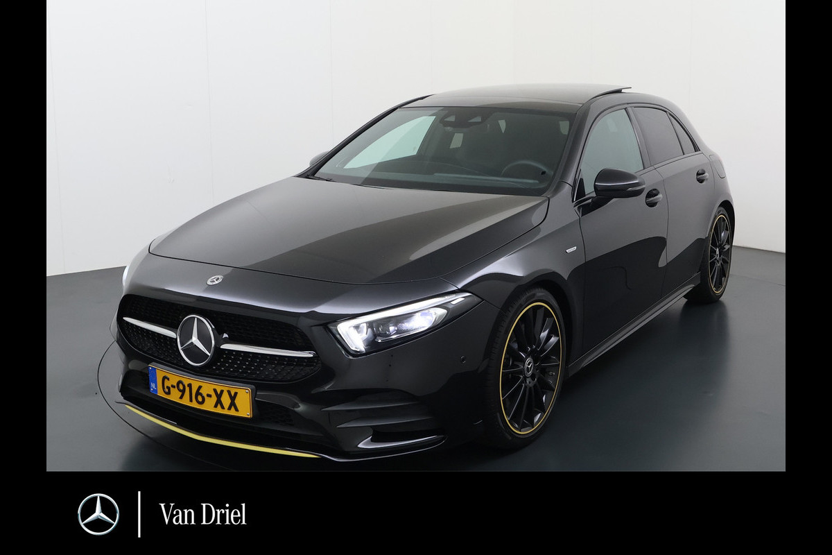 Mercedes-Benz A-Klasse 250 AMG line Edition 1 | Pano Distronic Multibeam Burmester