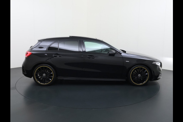 Mercedes-Benz A-Klasse 250 AMG line Edition 1 | Pano Distronic Multibeam Burmester