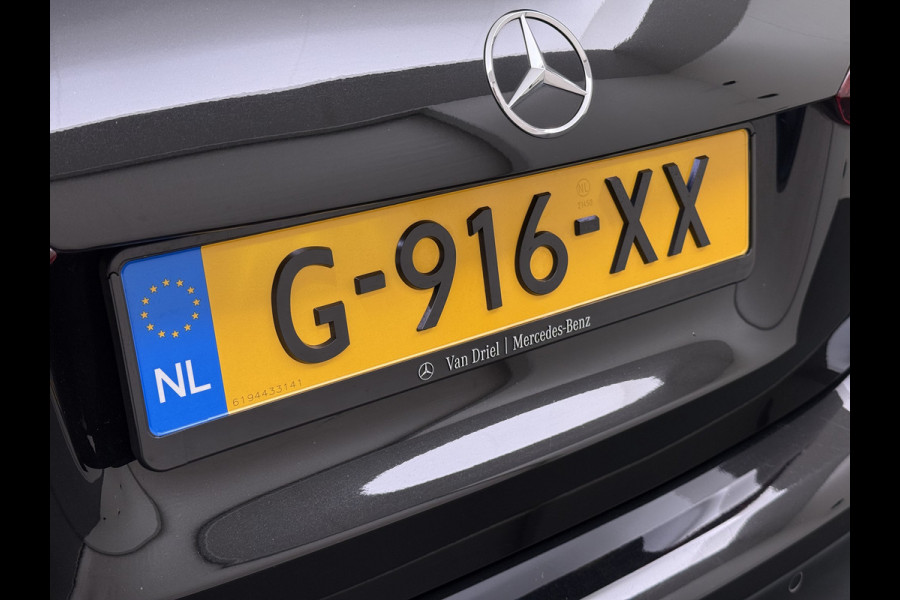 Mercedes-Benz A-Klasse 250 AMG line Edition 1 | Pano Distronic Multibeam Burmester