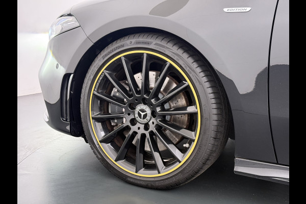Mercedes-Benz A-Klasse 250 AMG line Edition 1 | Pano Distronic Multibeam Burmester