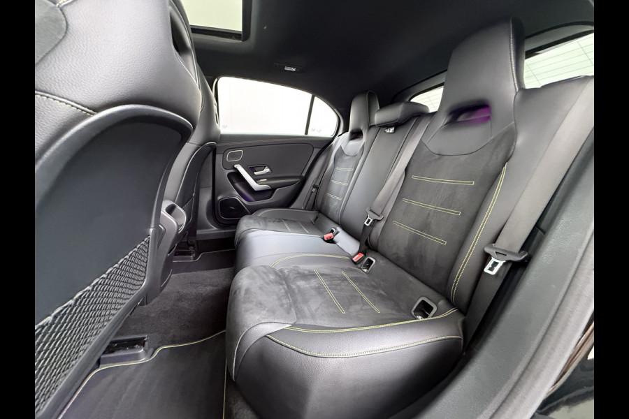 Mercedes-Benz A-Klasse 250 AMG line Edition 1 | Pano Distronic Multibeam Burmester