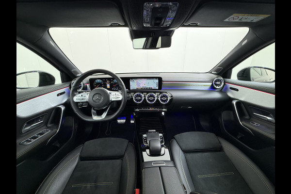 Mercedes-Benz A-Klasse 250 AMG line Edition 1 | Pano Distronic Multibeam Burmester