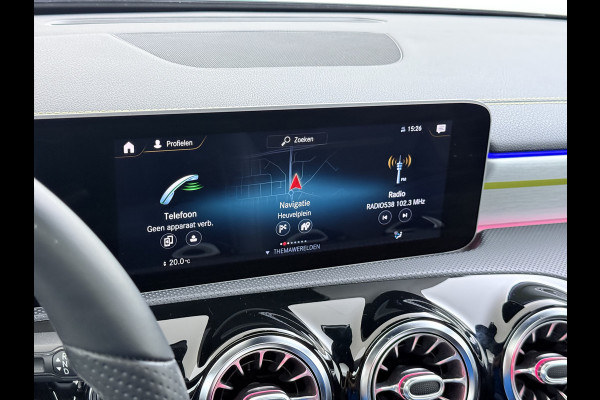 Mercedes-Benz A-Klasse 250 AMG line Edition 1 | Pano Distronic Multibeam Burmester