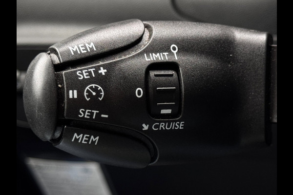 Citroën C3 PT110 EAT6 Shine | Automaat | Camera | NL-Auto | Keyless | Climate Control