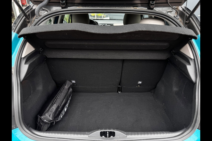 Citroën C3 PT110 EAT6 Shine | Automaat | Camera | NL-Auto | Keyless | Climate Control