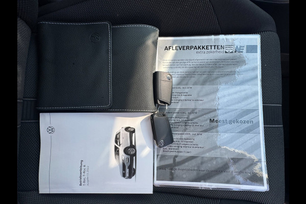 Volkswagen T-Roc 1.0 TSI Life LED / NAVIGATIE / DIGITAL COCKPIT / PARK ASSIST / STOELVERWARMING