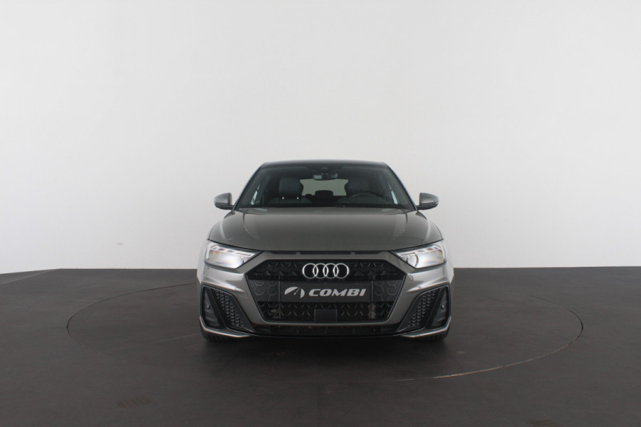 Audi A1 Sportback 30 TFSI S line > 116pk/Chronos Gray en zwart dak/17inch/stoelverwarming