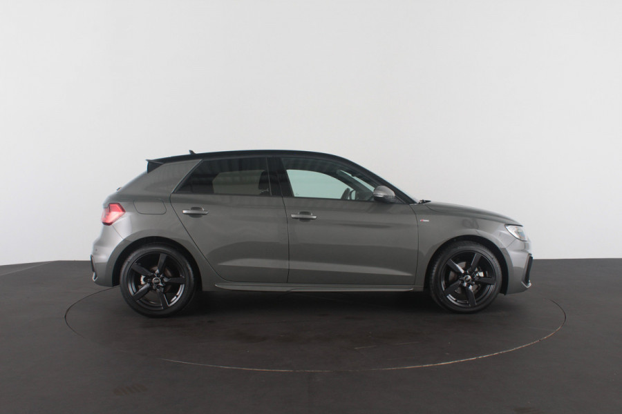 Audi A1 Sportback 30 TFSI S line > 116pk/Chronos Gray en zwart dak/17inch/stoelverwarming