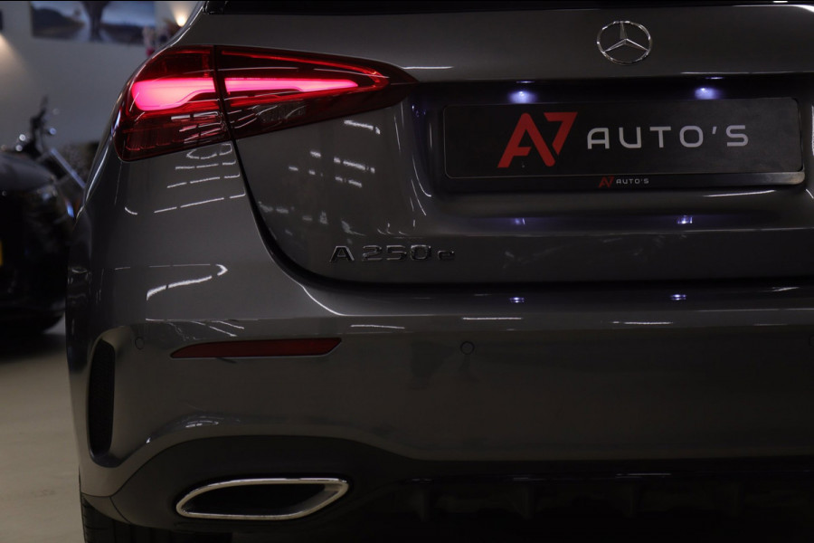 Mercedes-Benz A-Klasse 250 e AMG Line PANO/360CAM/HUD/ACC/BLINDSPOT/KEYLESS/VOL