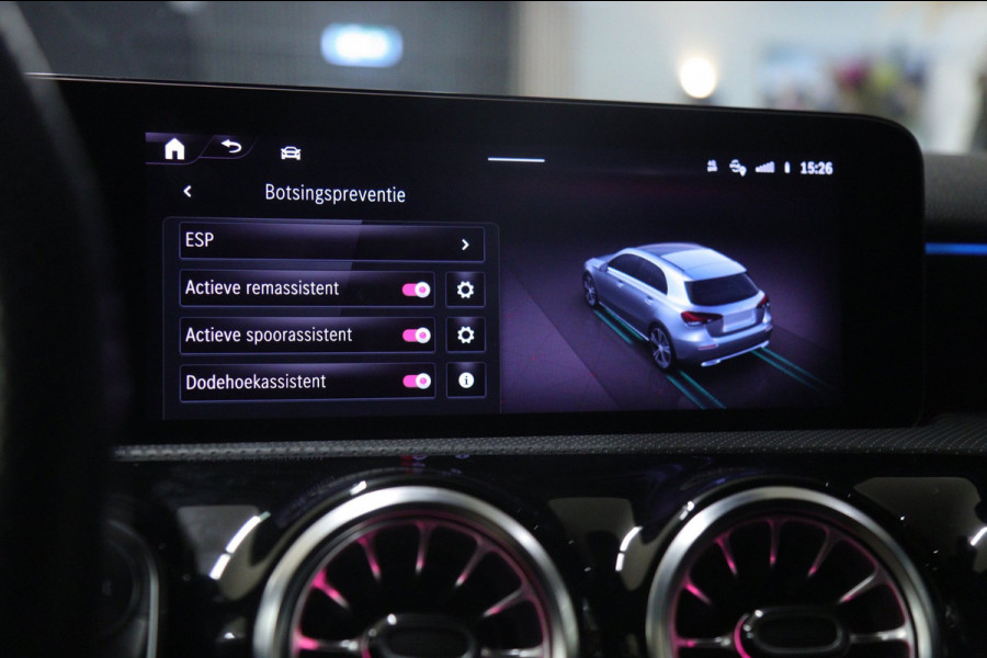 Mercedes-Benz A-Klasse 250 e AMG Line PANO/360CAM/HUD/ACC/BLINDSPOT/KEYLESS/VOL