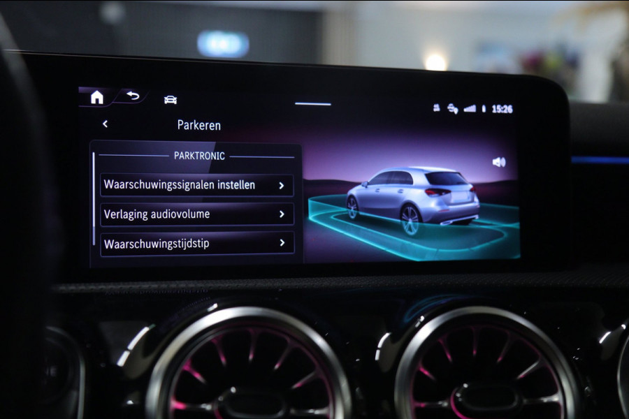Mercedes-Benz A-Klasse 250 e AMG Line PANO/360CAM/HUD/ACC/BLINDSPOT/KEYLESS/VOL