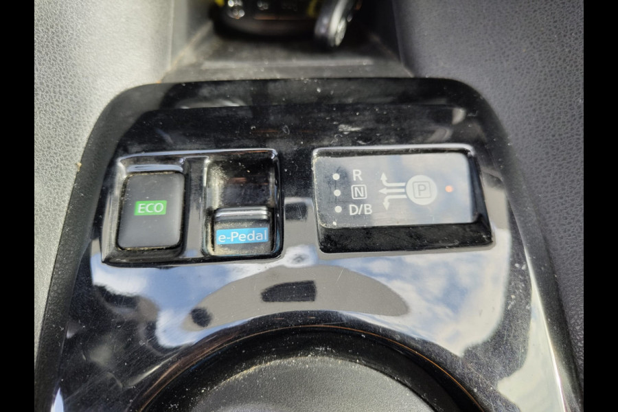 Nissan Leaf e+ N-Connecta 62kWh Adap.Cruise Warmtepomp Leder+Verwarmd 360°Camera Ecc Stuurverwarming Navi Apple Carplay/Android Auto Lmv Privacy Glas Isofix DAB Bluetooth Led Dodehoekdetectie 1e Eigenaar Origineel Nederlandse Auto